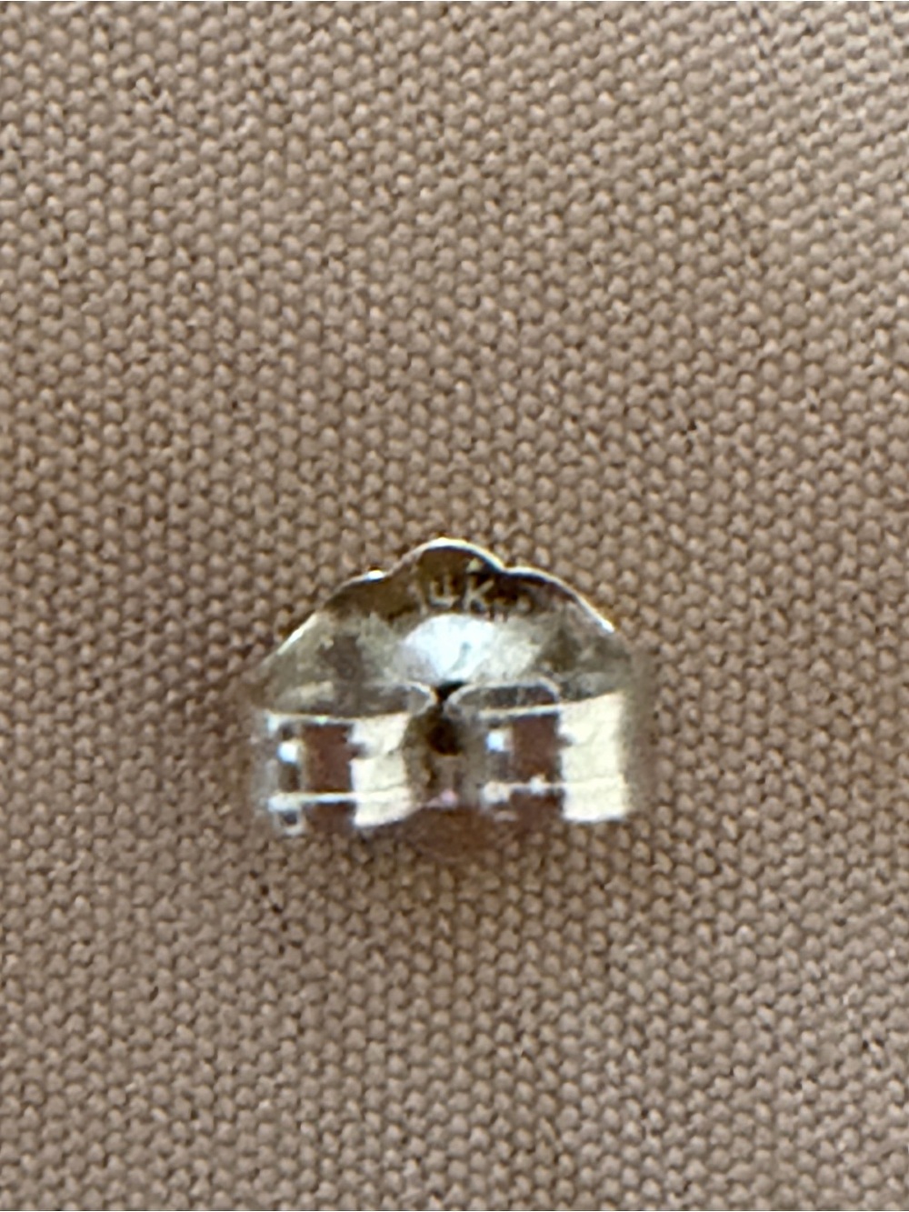 Single White Gold 14k diamond earring 1/4 carat, 4.5mm - Picture 4 of 5